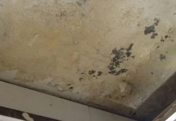 绛县阳台漏水维修公司分享下绛县卫生间渗水维修需要注意哪些问题。